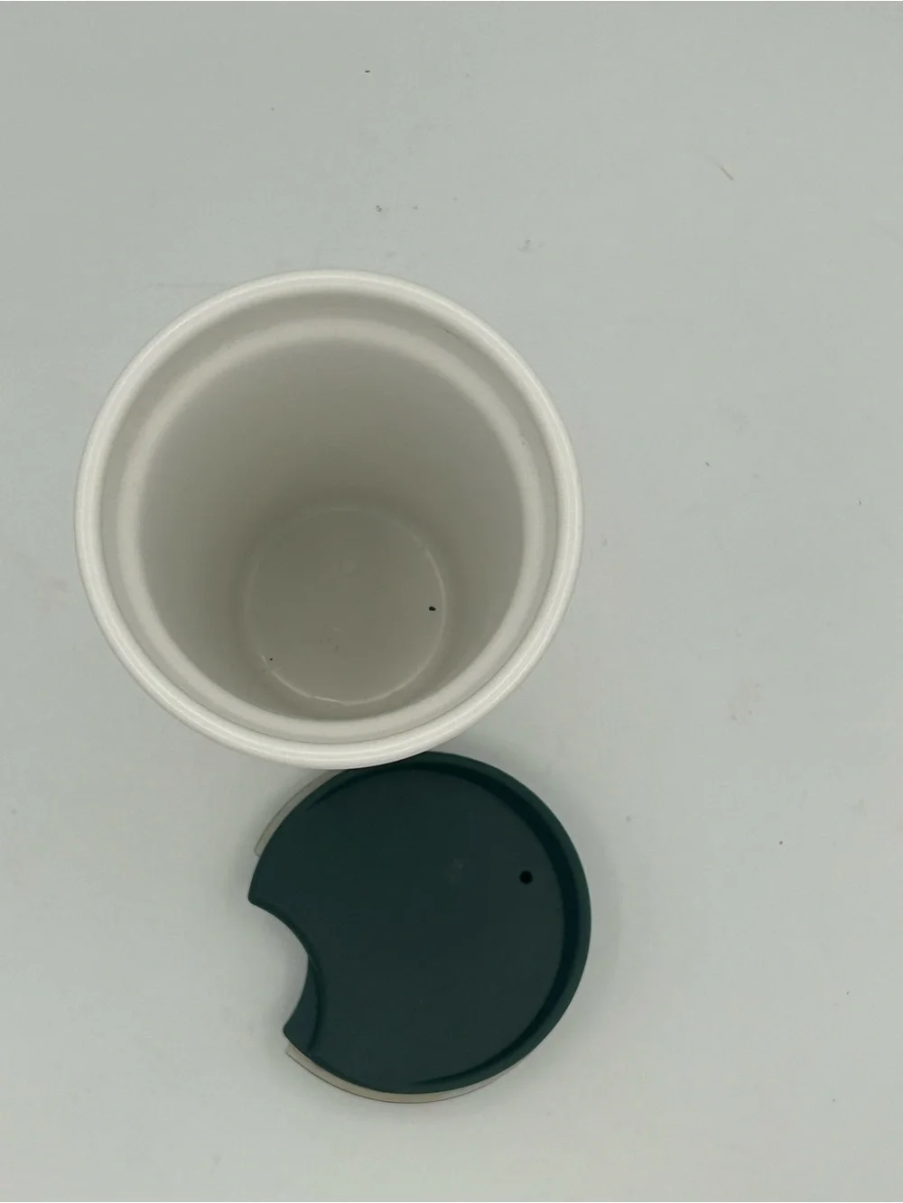 Starbucks 2015 XOXO Lips Ceramic Tumbler 12oz